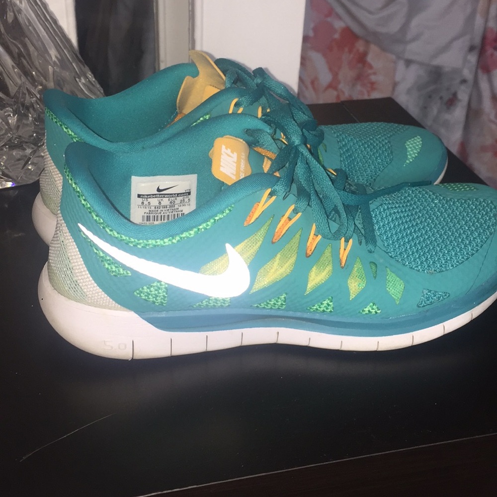 NIKE FREE 5.0